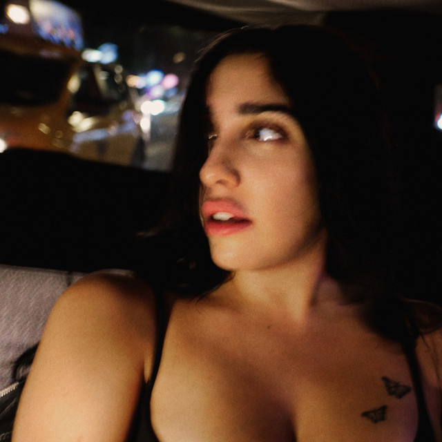 Lola Leon