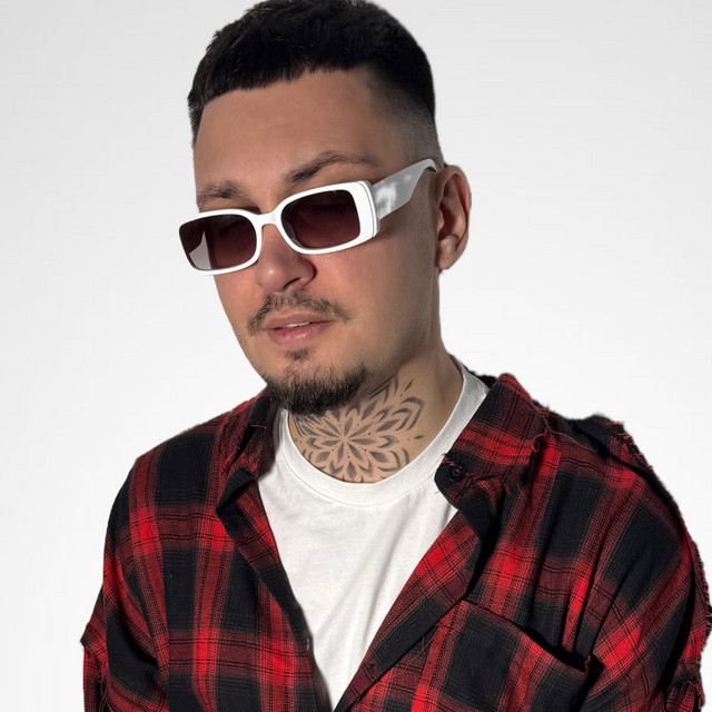 Josh Dubovie