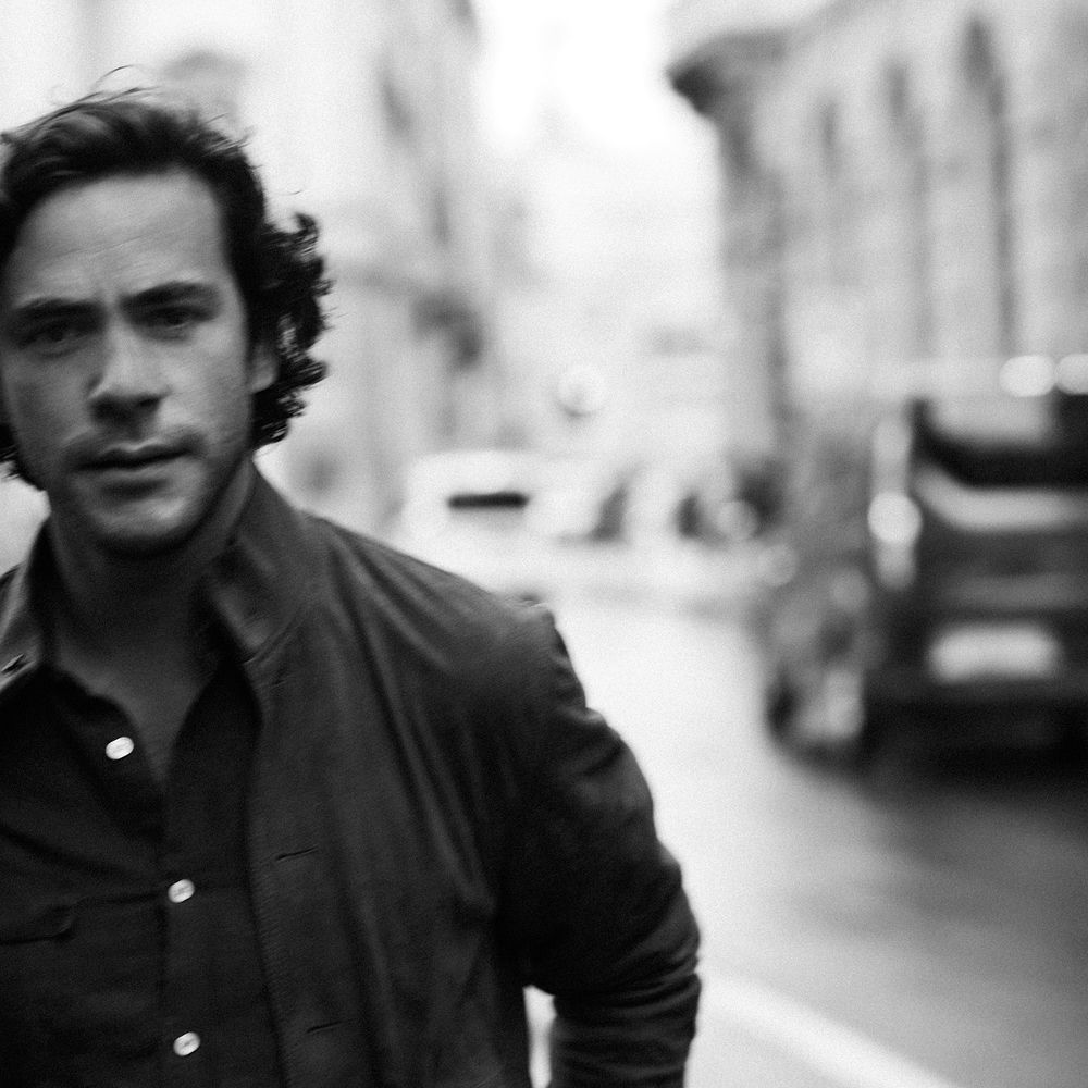 Hate And Love (Feat Sienna Miller) - Jack Savoretti